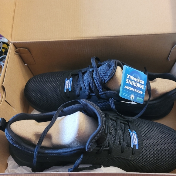 Men's (OR UNISEX) Sneakers - Picture 10 of 10